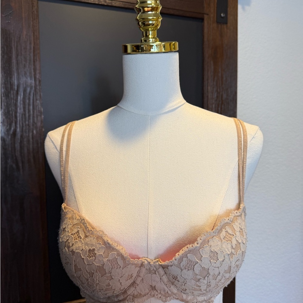 PINK Victoria's Secret Lace Bra - Tan